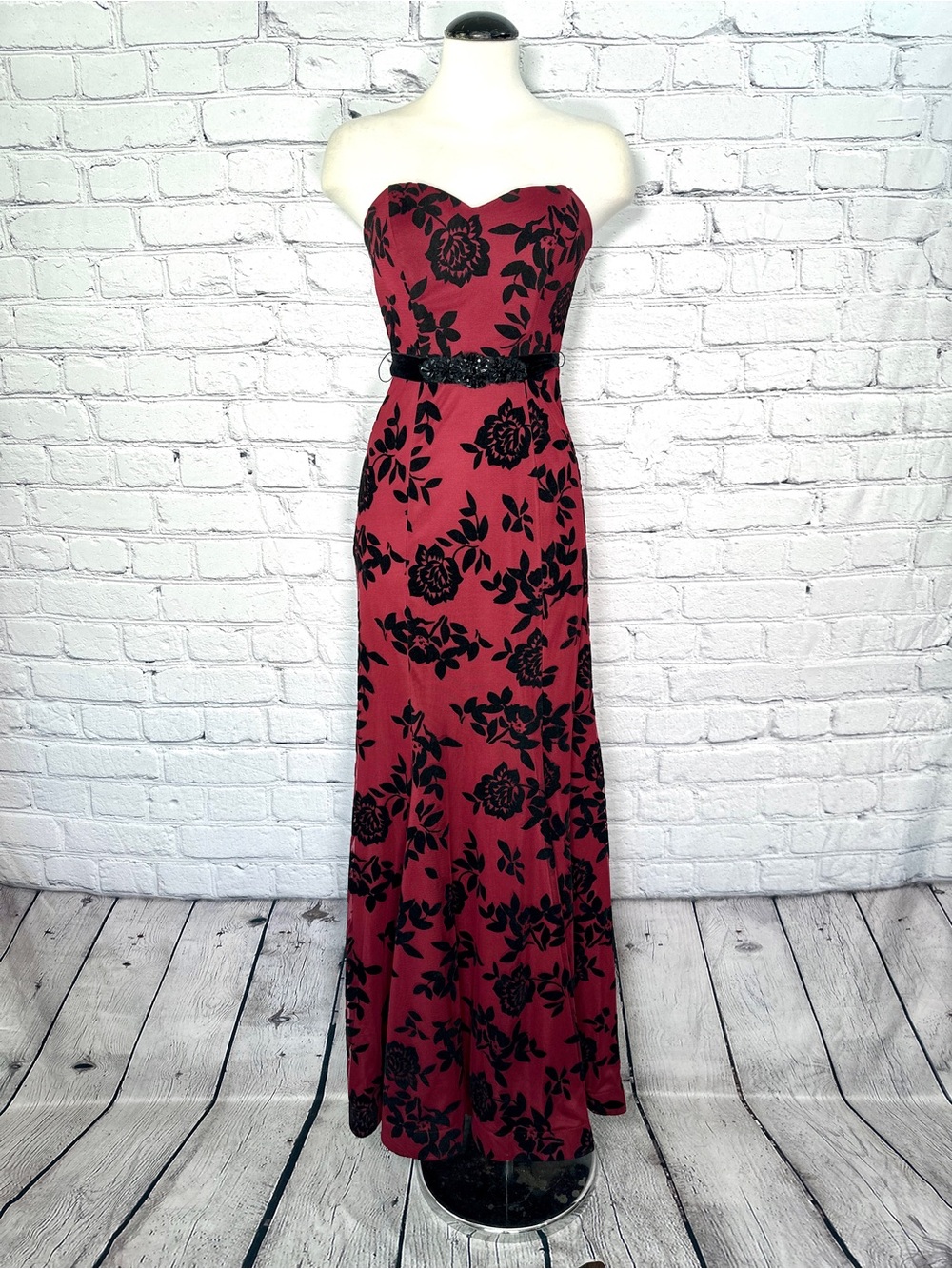 Vintage 90s/Y2K B Darlin Strapless Maroon Prom Dress Black Flocked Floral XS:S